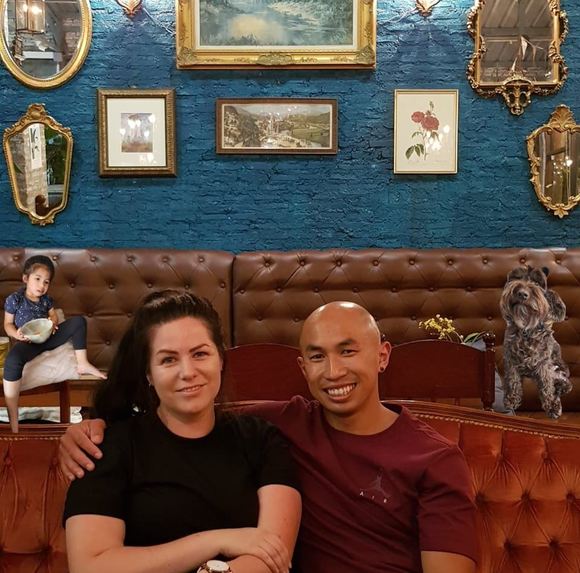 Meet your Posher, Aon - Picture 1 of 1